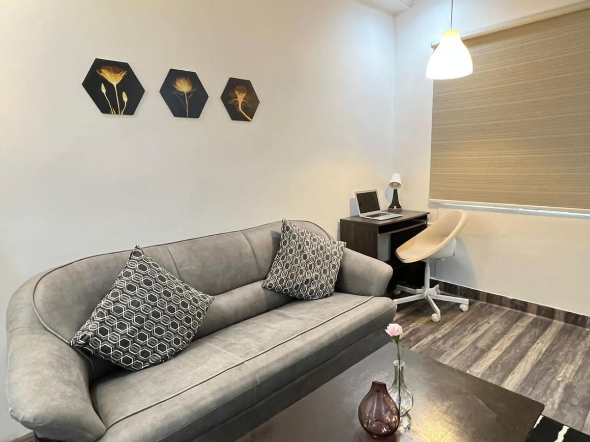 Bedchambers Serviced Apartments, 海得拉巴 外观 照片